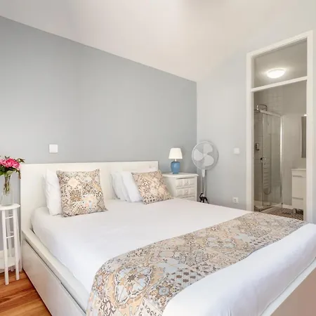 Mouzinho 244 - Porto Houses & Suites Apartment *