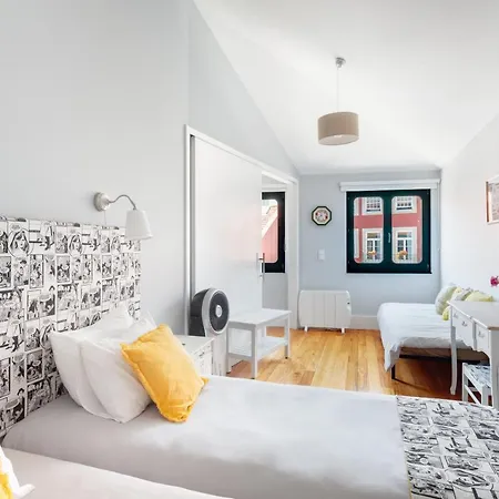 Mouzinho 244 - Porto Houses & Suites Apartment
